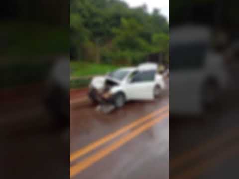 Acidente envolvendo carreta-tanque e quatro carros deixa 5 vítimas e interdita a BR-356