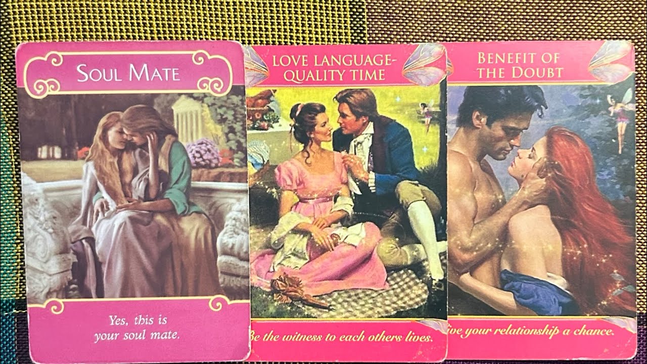 Они так заинтригованы тобой. Чувствуют, что ты их родственная душа. Но намеренно держатся. Вот по...