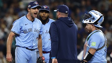 Max Scherzer was NOT coming out of this game! 🤣 (Lobbies to stay in, finishes off scoreless 5th!)