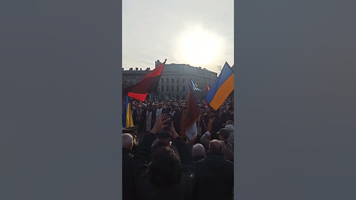 Бандера Степан 116 р від дня народження - біля пам'ятника 1 січня співають Вічная пам'ять #бандера