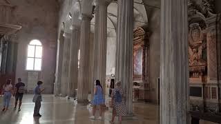 Apostle Peter&#39;s Chains and Relics of Maccabee Brothers, Rome (San Pietro in Vincoli)