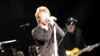 Opening and Living on a Prayer - Bon Jovi  United Centre Chicago 09 March 2011