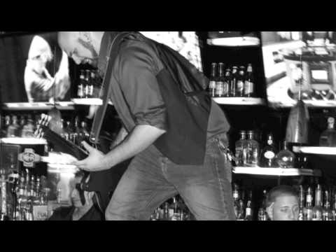 Jukebox Shuffle performing "Just the Way you Are" by Bruno Mars
