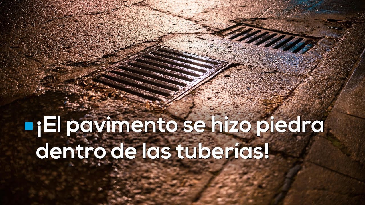 ¡INCREÍBLE! Taparon baches pero SELLARON el drenaje con chapopote en Iztacalco 🤦‍♂️🚫