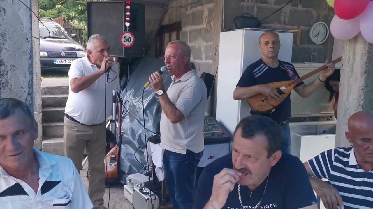 Marko Križić i Piljo Geljić - Žure ljudi kuće grade (Official live Video)