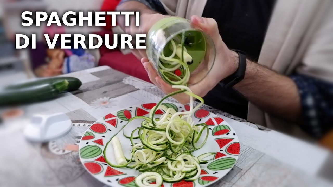 Spaghetti di verdura con lo spiralizzatore 