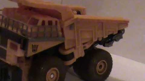 Transformers Hunt For The Decepticons: PayLoad Voyager Class (Stop-Motion).