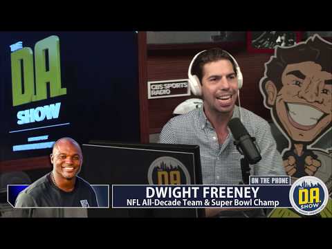 Videó: Dwight Freeney legújabb zsákja sok pénzt tett neki