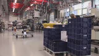 Mercedes Benz AMG 63 V8 Engine Production german Cars Mechanics