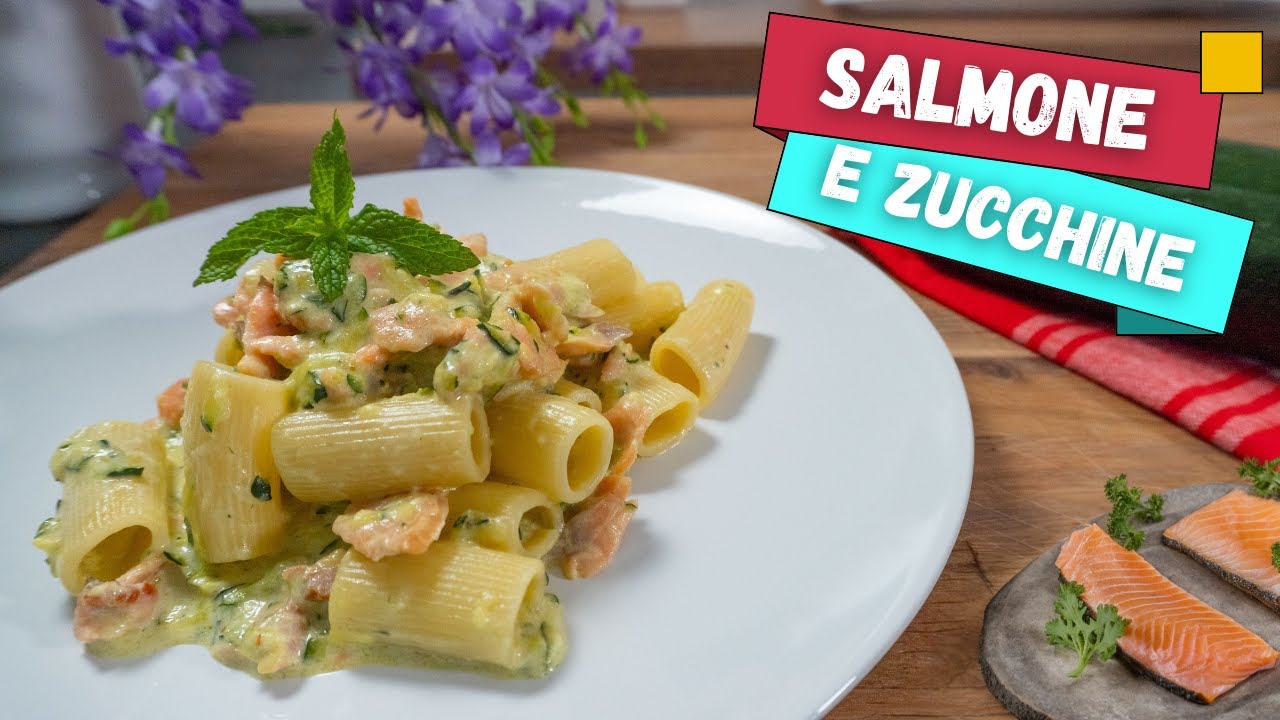 Pasta con salmone e zucchine cremosissima - PRIMI PIATTI - YouTube