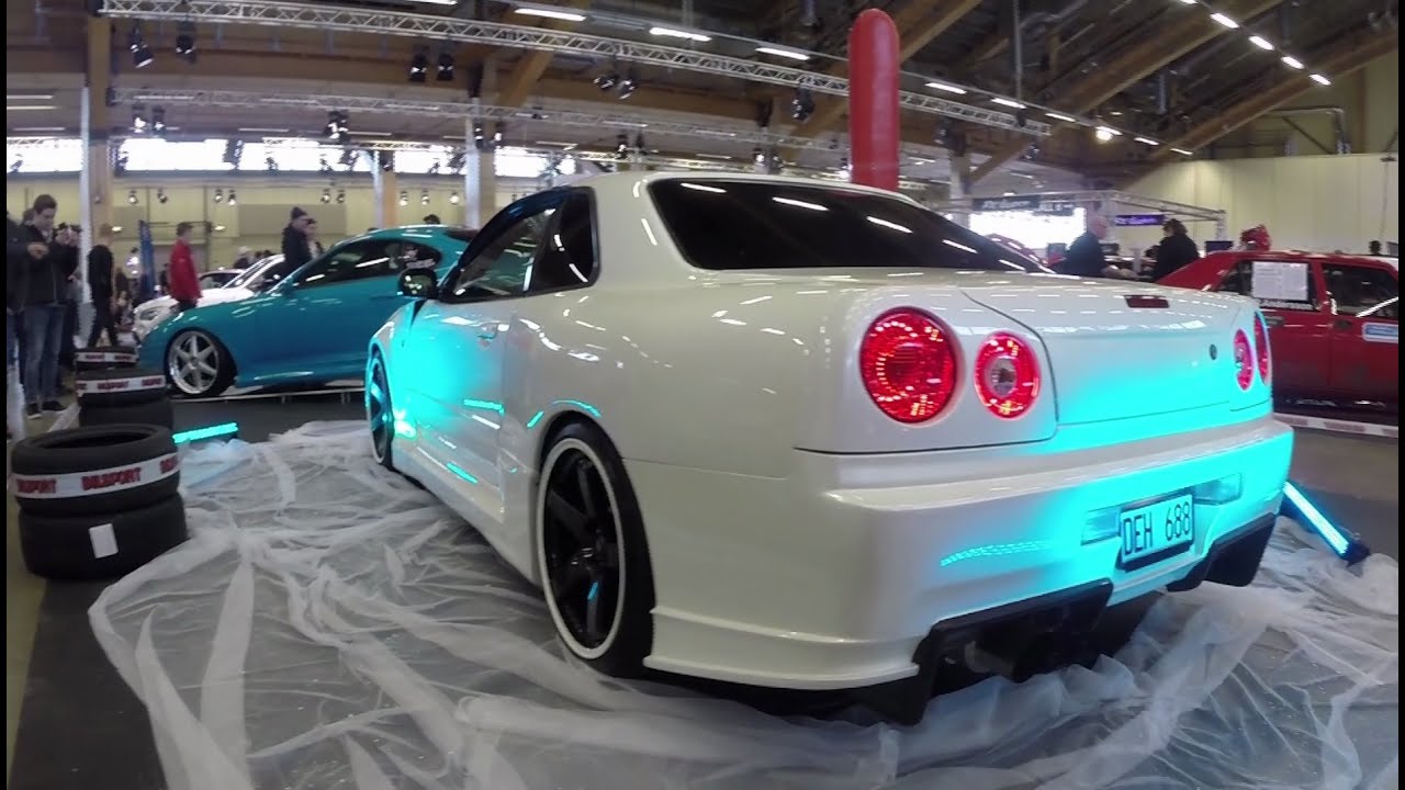 Wide body Nissan Skyline R34 GTT/GTR - YouTube
