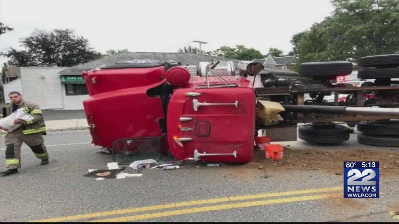 Dump truck rolled over on Rimmon Avenue in Springfield - YouTube