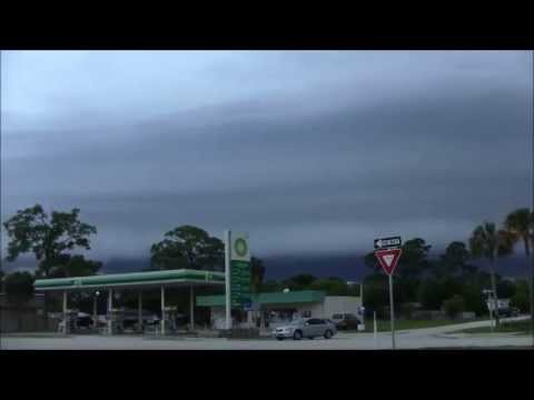 Beautiful severe storm - Shelf Cloud - YouTube