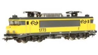 Märklin NS Class 1700 'Nez Casse' General Purpose Electric Locomotive with Roco passenger train