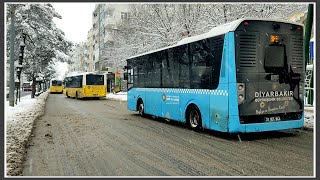 Di̇yarbakir Beledi̇ye Otobüsleri̇ Ve Yağişli Havada Trafi̇k