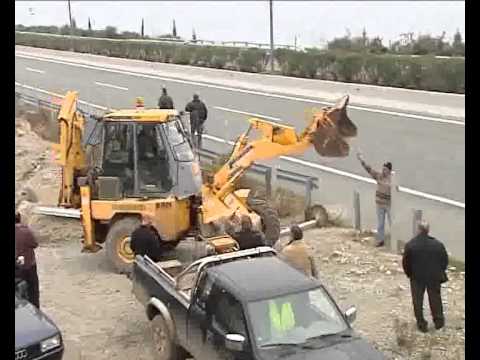 Ξηλώνει ξανά τις μπάρες διοδίων ο Γκλέτσος - Video.flv