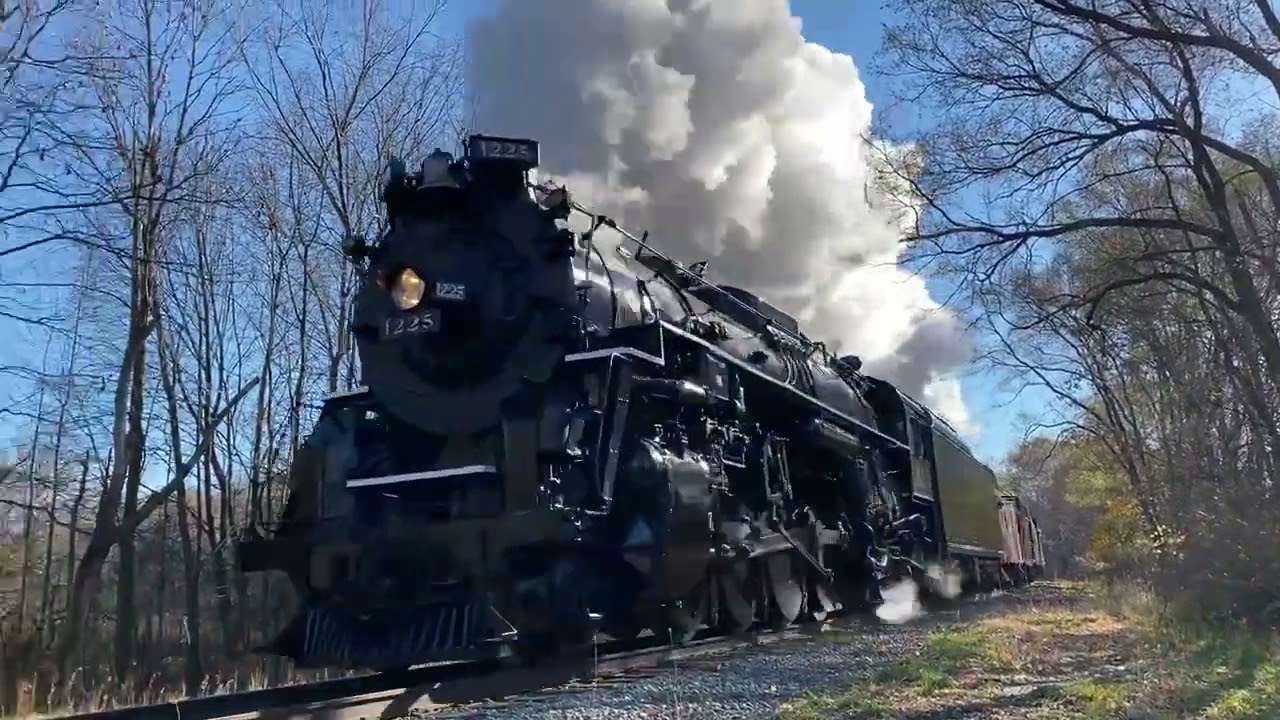 mrmr　1225 Pere Marquette No. 1225 debuts in 2023 for the North Pole Express