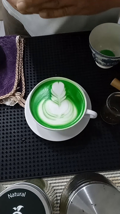 terburu buru#latteart #barista #belajarlatteart