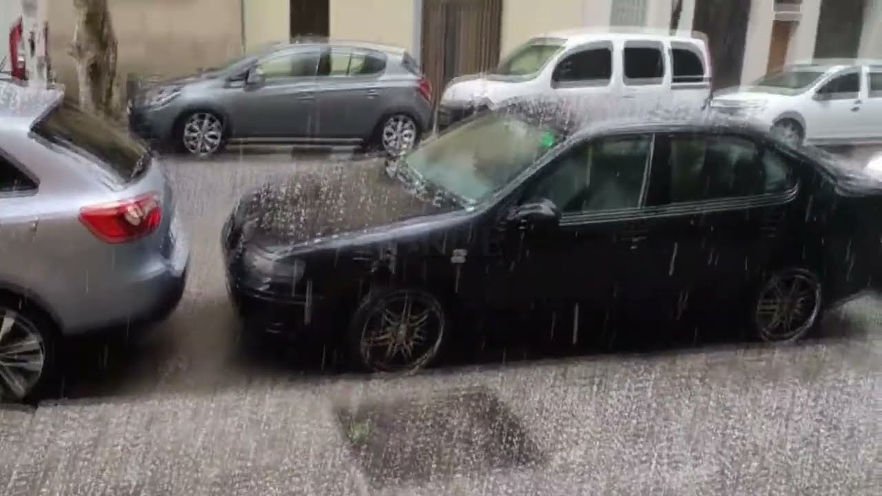 Миллионы ледяных камней обрушились на Испанию! Сильный град в Барселоне!