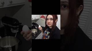 Hamburger Bun Fail - Funny Cooking Moments #chefcuipix #funnycooking #hamburgerbuns