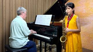 Ravel "pièce En Forme De Habanera" Alto Saxophone And Piano - Emilie & Dad