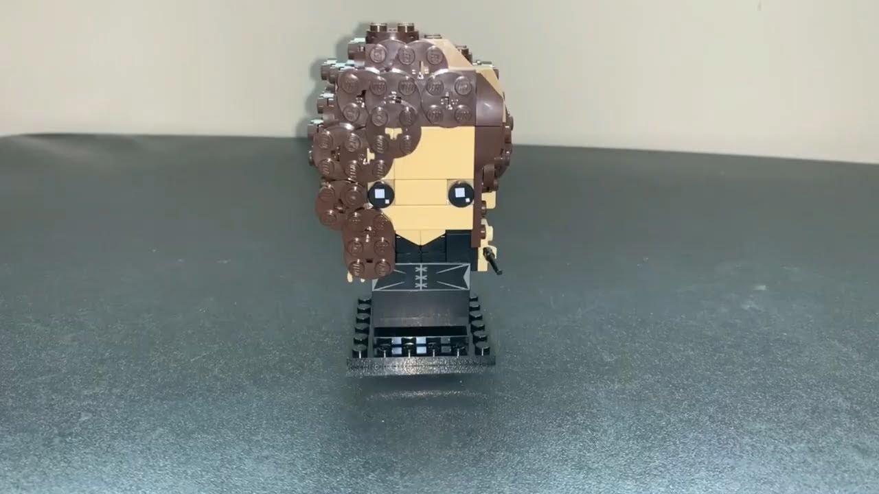 Building LEGO Harry Potter Bellatrix BrickHeadz 40496 - YouTube