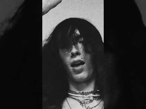 Curve +1 EP out now. Thx for the love and support ur the best