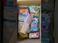 Een doos vol met heerlijke snacks en chopsticks van My Melody #sanrio #japanesefood #hatsunemiku