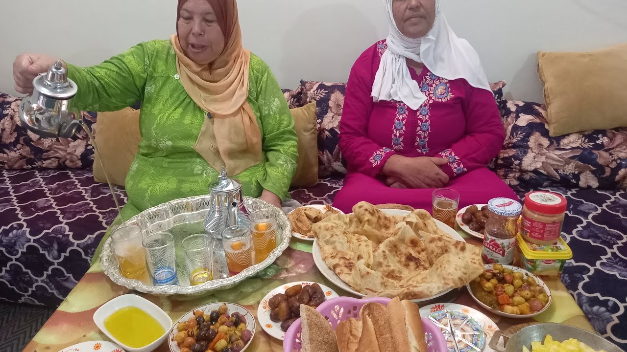 فطرنا وتغدينا معا مكم فاطمة وملي بغينا نمشيو مسختش بينا😓😓