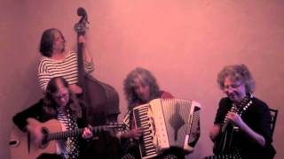 Swing Gitan, performed by the Haute Flash Quartet