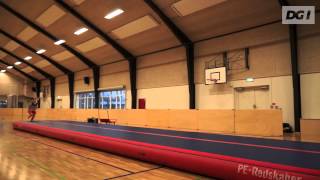 Gymnastikpyramiden - Araber-whip-flik-back