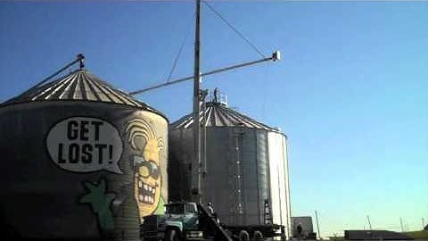 Grain Bin Auger Time Lapse 2011