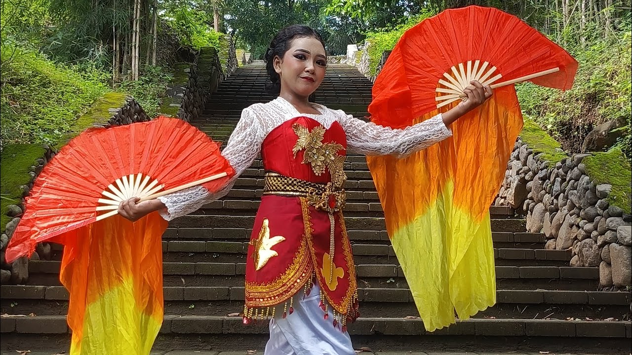 TARI AJUR MUMUR~ ADZKIA DELLA JANIETRA