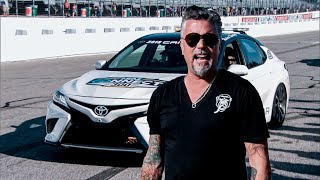 Richard chega no circuito de corridas de New Hampshire | Dupla do Barulho | Discovery Turbo Brasil