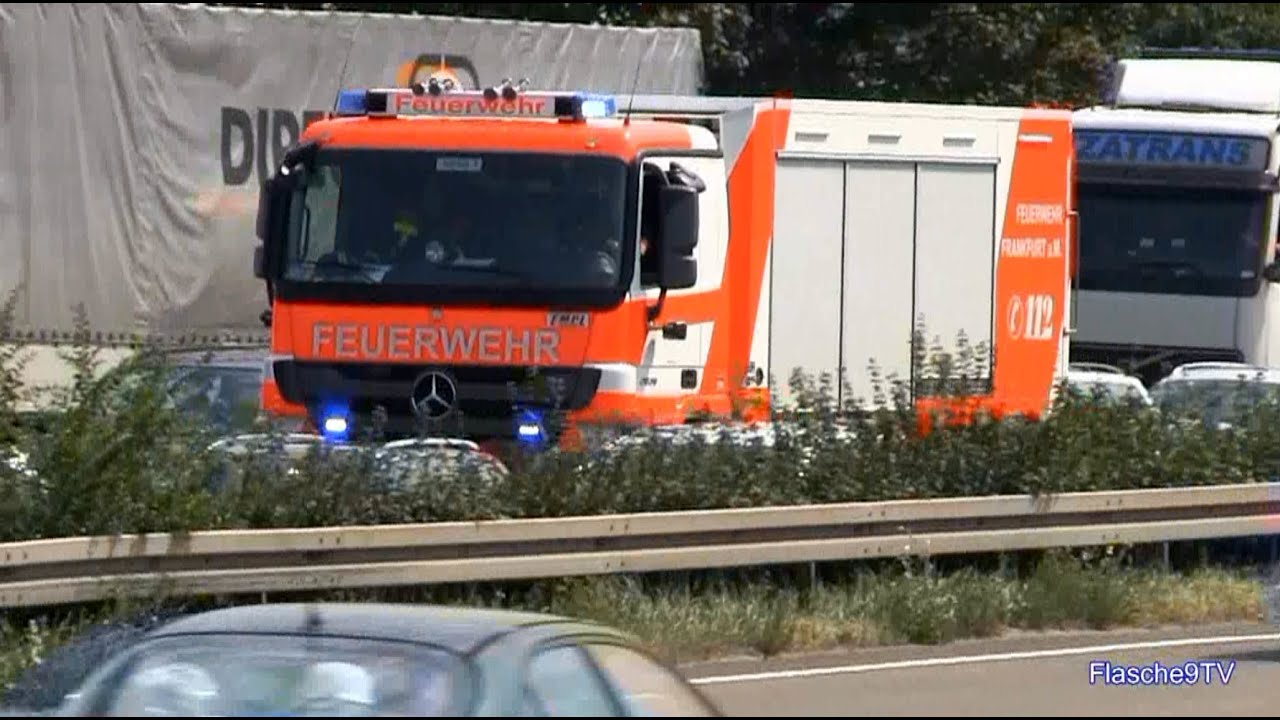 Einsatzfahrzeuge Verkehrsunfall A3 Frankfurt a.M. 26.07.2012 [Zusammenschnitt]