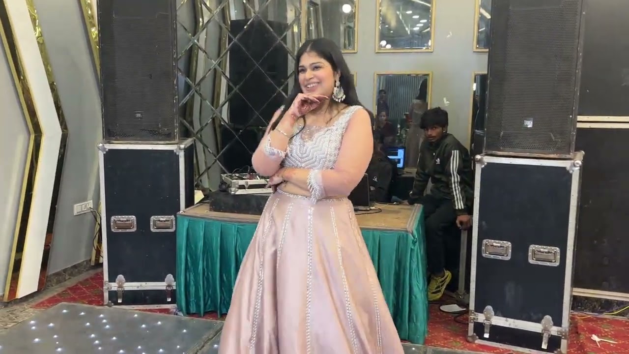 Dance performance 💃 || Aaja nachle+Ghagra+london thumakda+Jhallah wallah ||parmeetkaur05