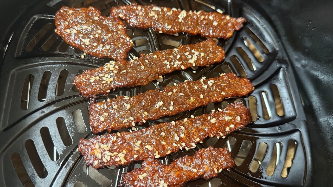 หมูหวานแผ่น กินเล่นหรือกินกับข้าวอร่อยมากๆค่ะ