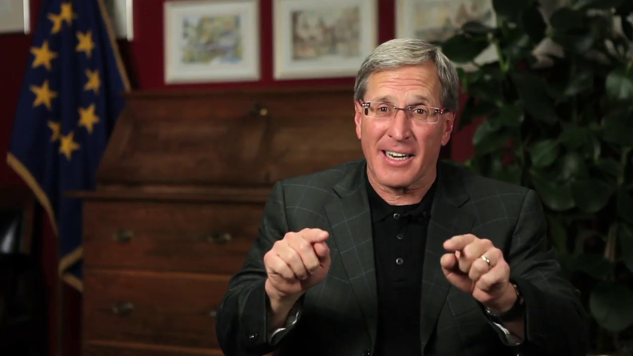 Who is Will Morey? IAAPA Chairman of the Board 2013 introduction video