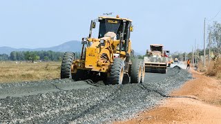 Processing SDLG G9190F Motor Grader Operating Technique Spreading Gravel & Cutting Coat Foundation