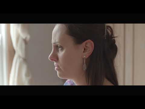 Larissa Mauro acting in English
