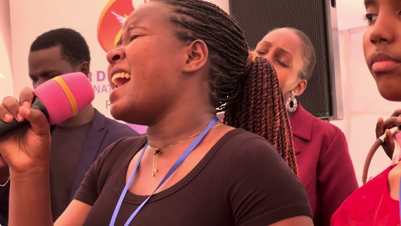 Ofuga Nga Worship by Minister Maureen (Sunday Service)