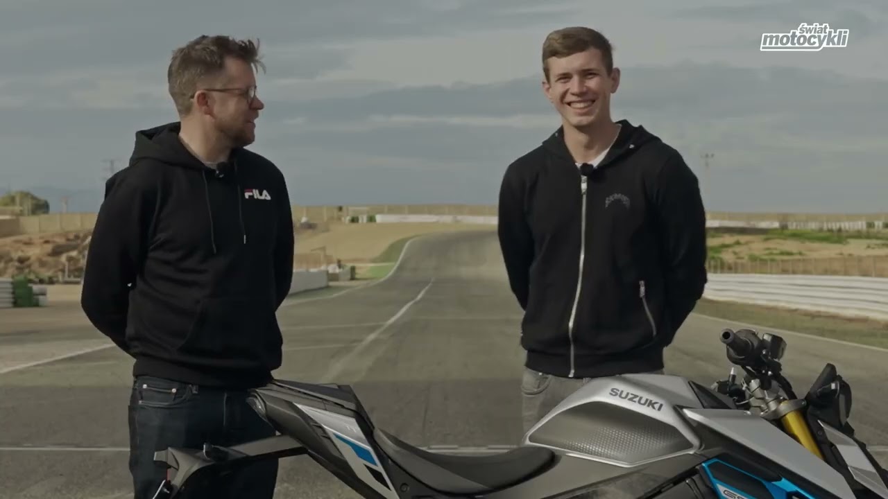 Шины для спортивных мотоциклов на трассе: сравнение Dunlop MK4 и TT для Suzuki GSX-S1000.