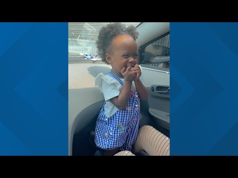 Georgia toddler calls 911 on cell phone after mother faints