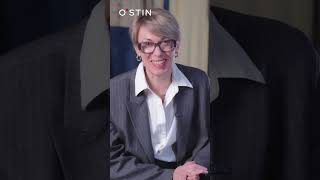 То, что подчеркнёт его стиль