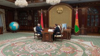 Лукашенко принял с докладом премьер-министра Романа Головченко