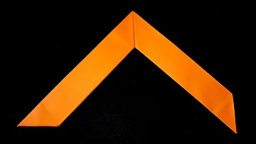 Come si fa un boomerang con la carta?