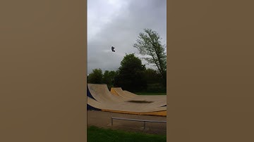 Nailed ramp!! #teamassociated #rival  #mt10 #skatepark #crash #scmodels