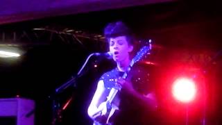 Jesca Hoop - &#39;Born To&#39; Live @ Akvarium, Budapest on 08/November/2012