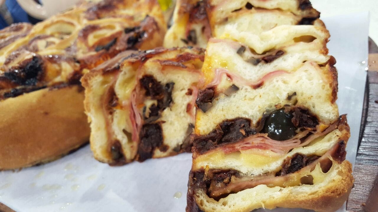 Torta 80 golpes de jamón, queso y mozzarella