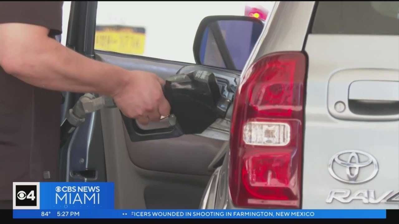 Florida gas prices dip for third consecutive week - YouTube